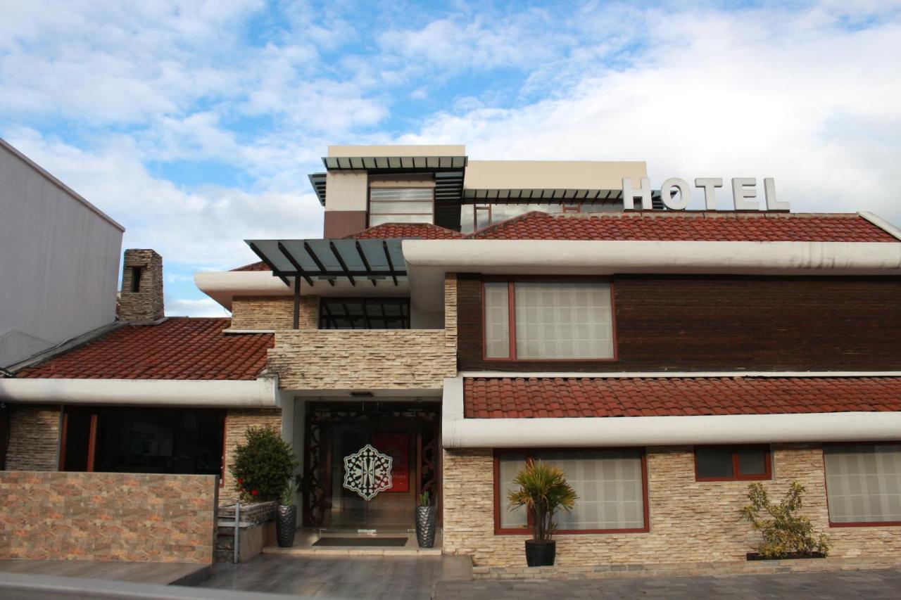 Hotel Santiago De Compostella Suites Cuenca Exterior photo