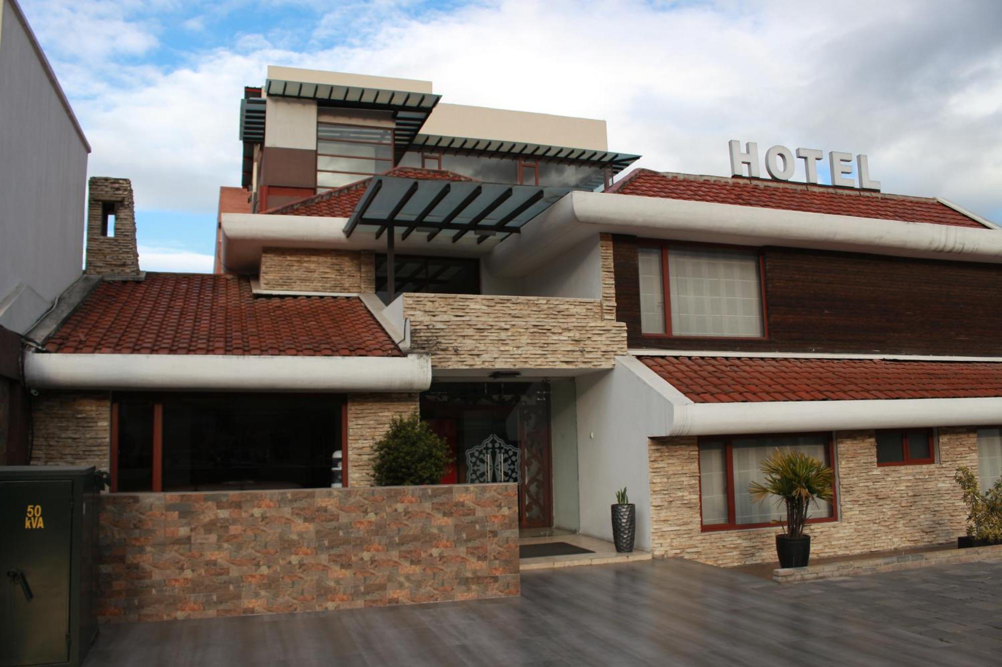 Hotel Santiago De Compostella Suites Cuenca Exterior photo