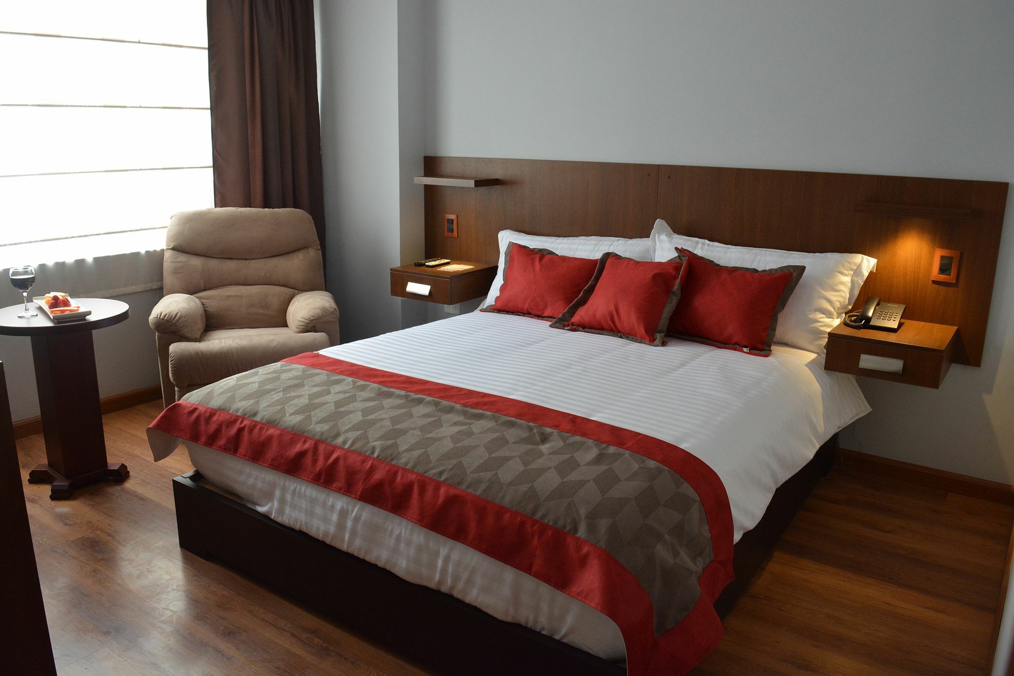 Hotel Santiago De Compostella Suites Cuenca Exterior photo